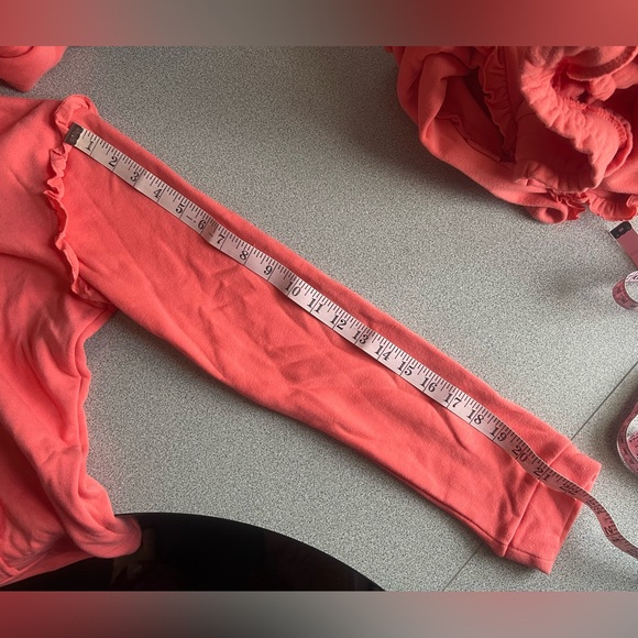 Make + Model Coral Ruffle Hoodie & Sweatpants Set Size Medium - Picture 11 of 14